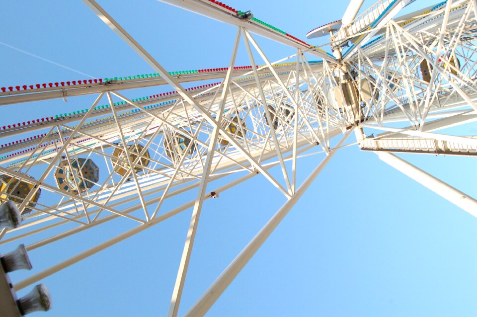Attraction adrenaline round