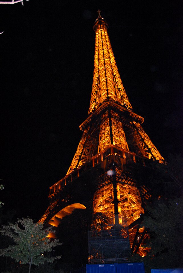 Lights at night eiffel tower