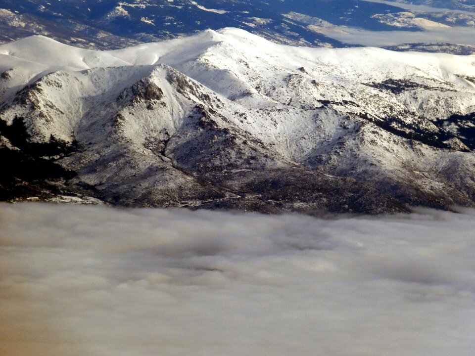 Winter flight clouds