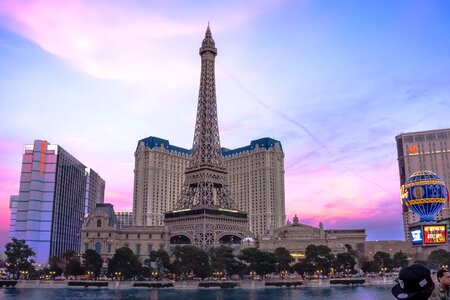 Tour eiffel fake la tour eiffel strip