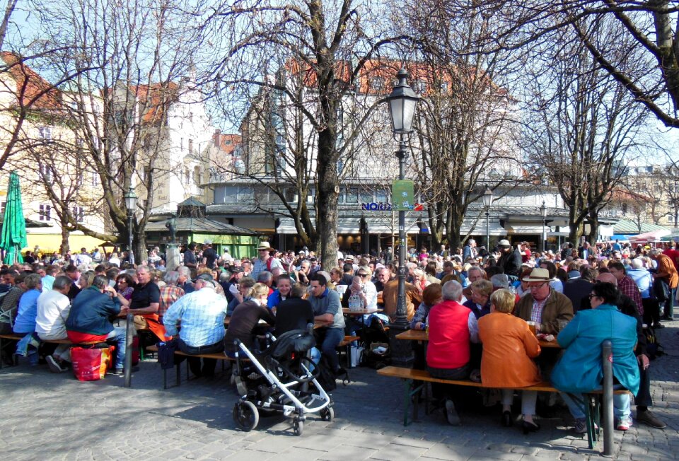 Beer garden sun viktualienmarkt