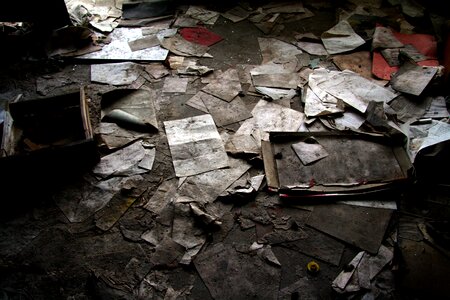 Paper garbage neglected