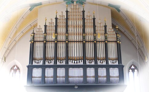 Church organ pipe organ whistle