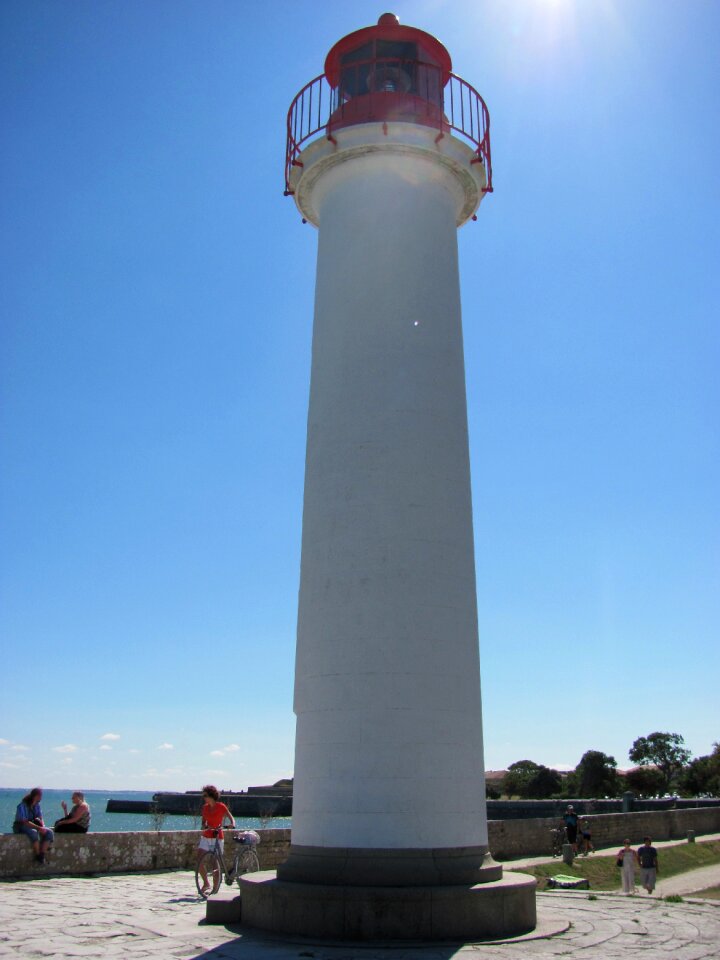 Water the rochelle lighthouse