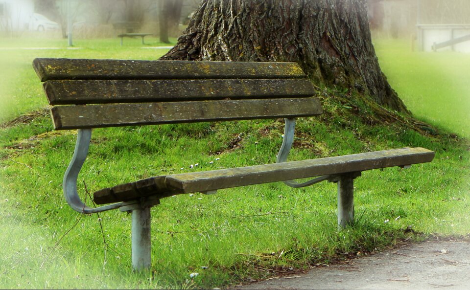 Park bench rest recovery