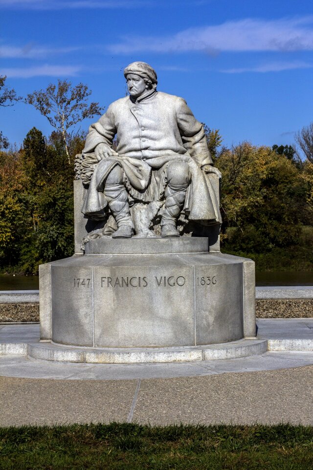 Statue man historical site revolutionary war