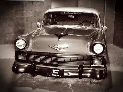 Classic motor vehicle