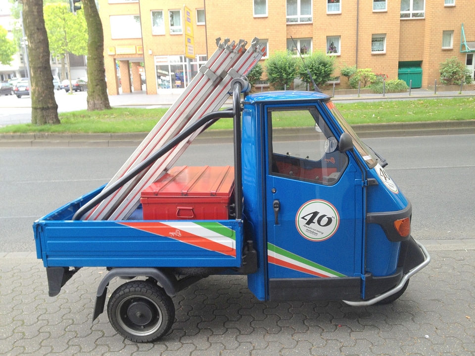 Tricycle car transportation
