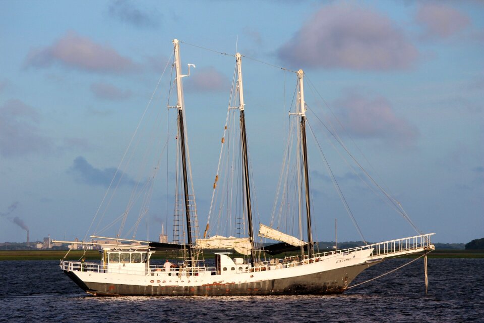 Nature sky ship