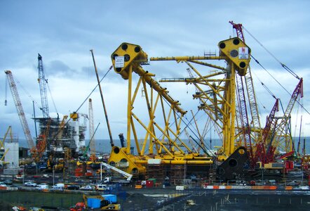 Scotland heavy industry samsung heavy industries