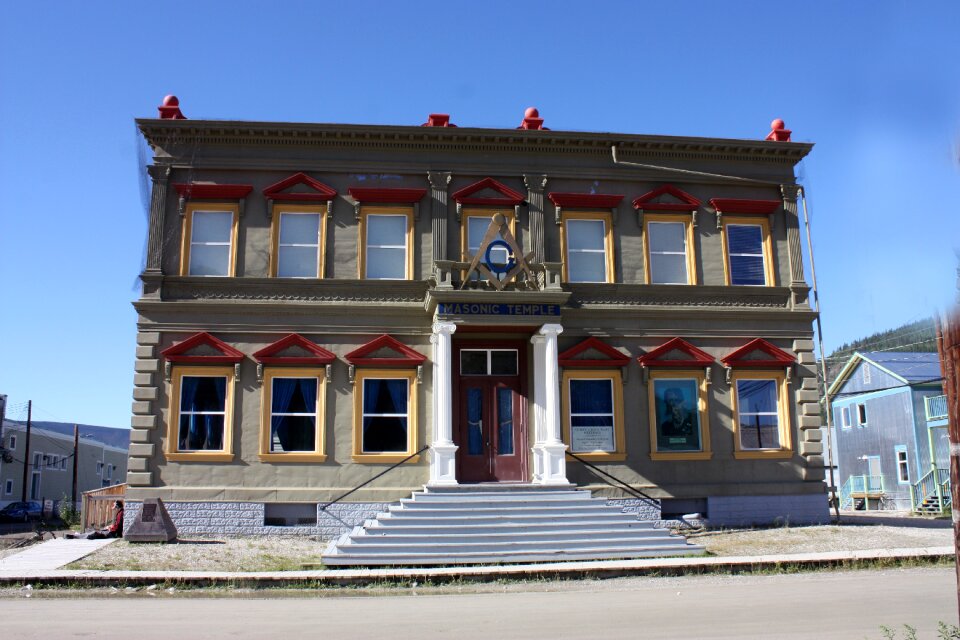 Dawson city yukon building