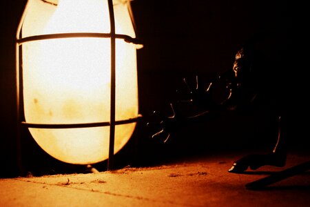 Imp lamp yellow