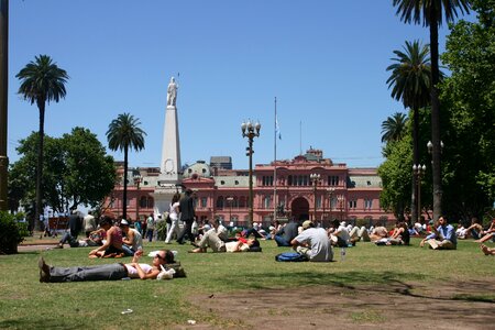 Casa rosada park people