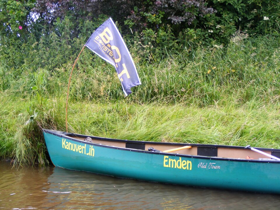 Paddle tour flag more