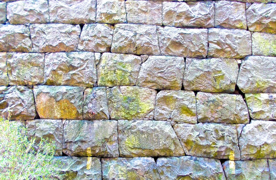 Wall structure stone