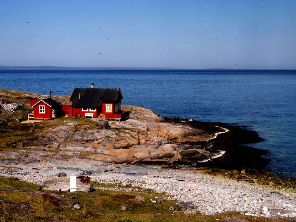 Home building red