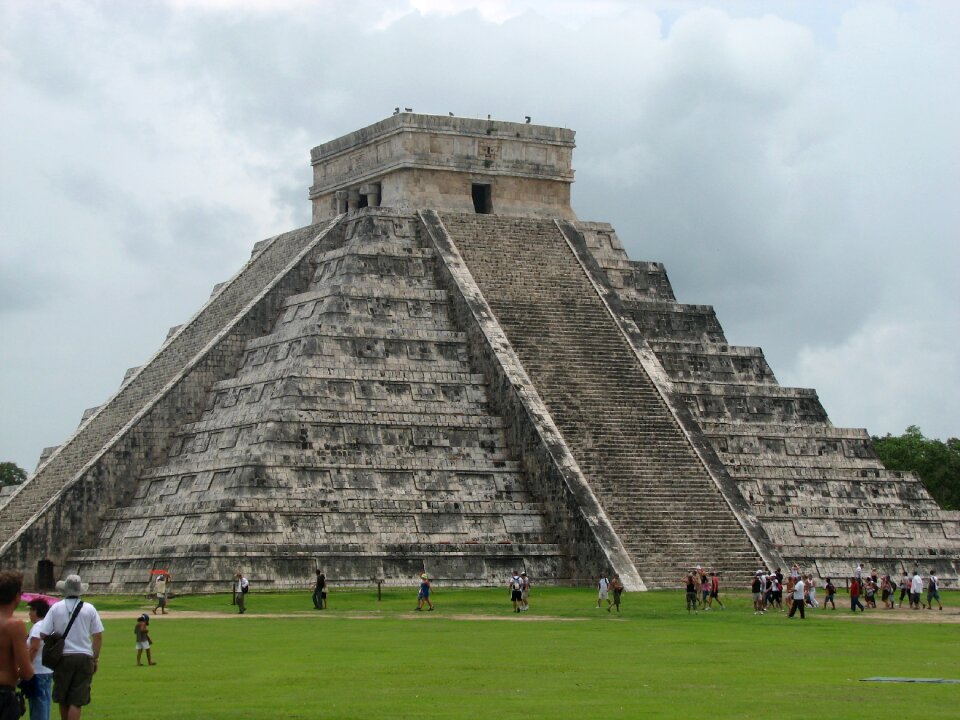 Aztecs mayas incas