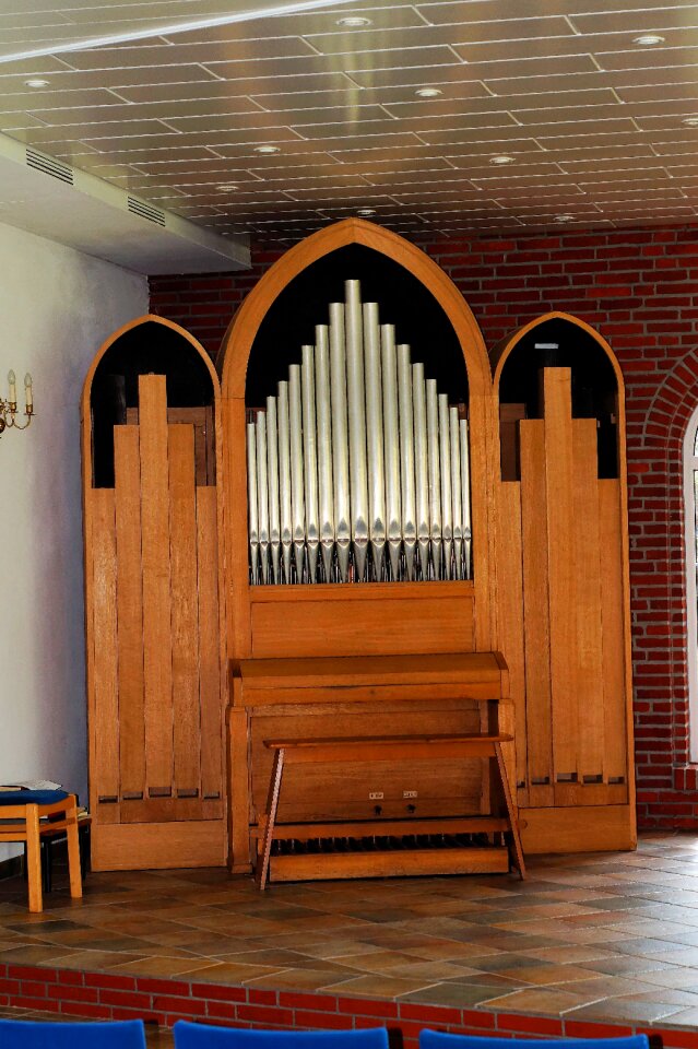 Keyboard instrument organ whistle sound
