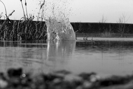 Inject fountain wet