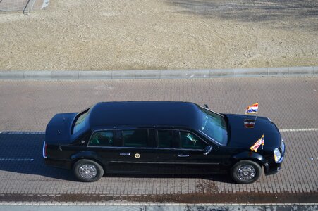 Car luxury president obama