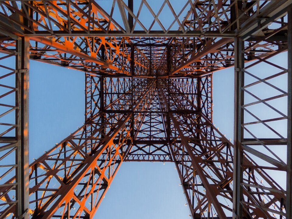 Metal symbol construction