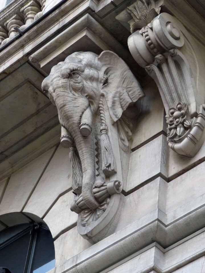 Stone figure stone sculpture building
