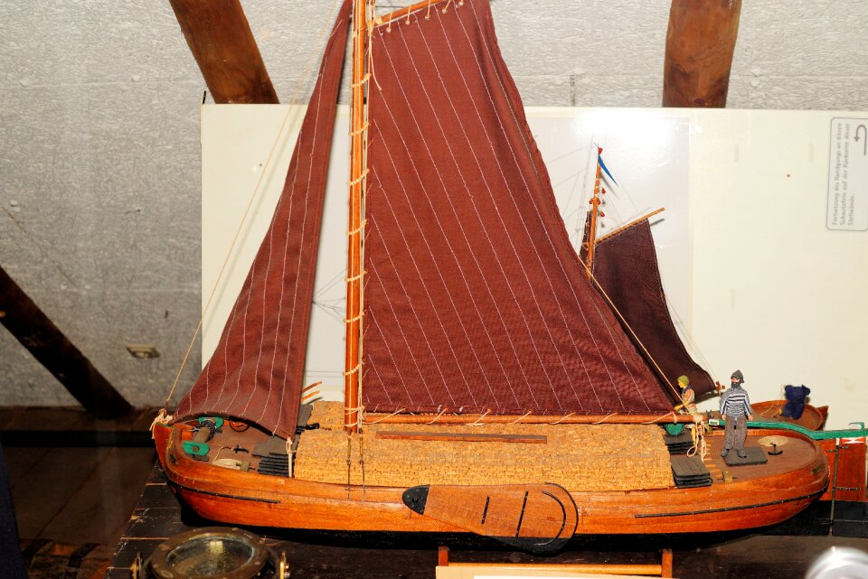 Antique museum knowledge