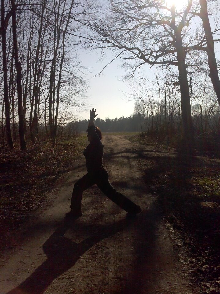 Relaxation sport forest path