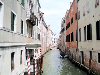 Italy old houses water