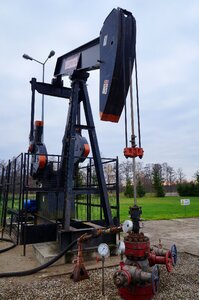 Mine oil extraction