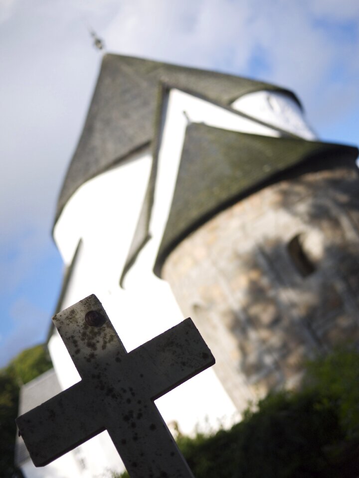 Architecture medieval cross
