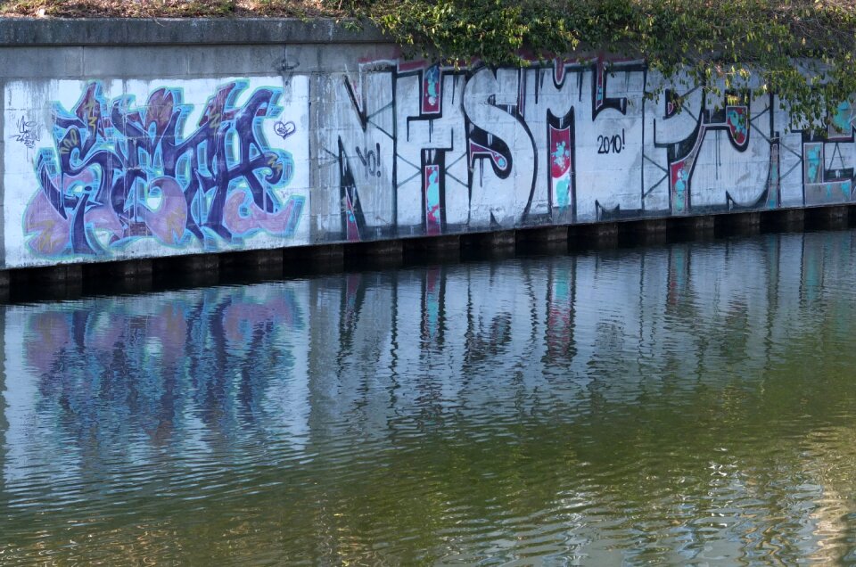 Wall berlin heckmann shore