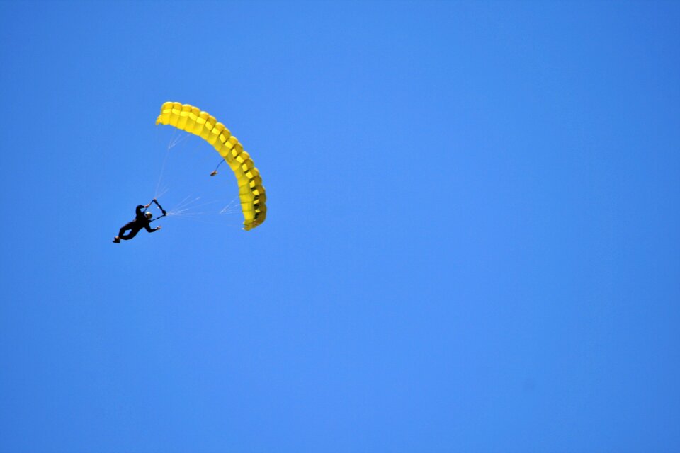 Sky parachute yellow