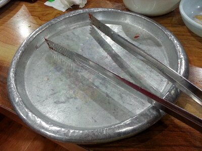 Tray plate container