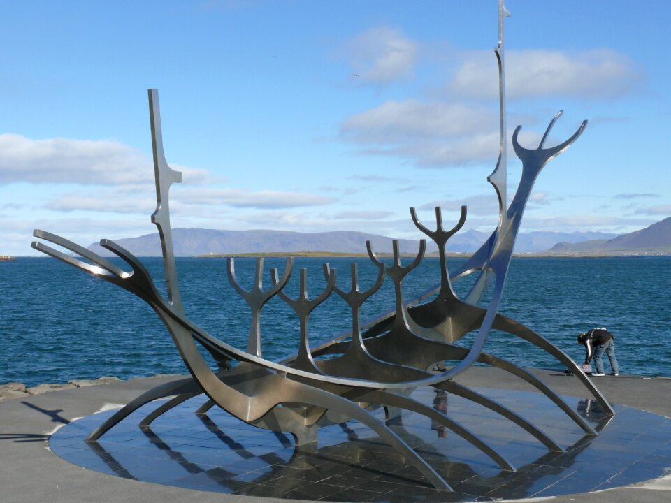 Landmark art sculpture