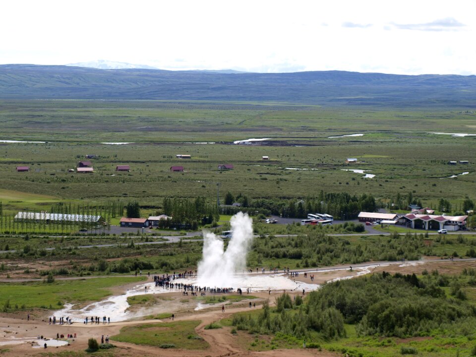 Landscape fountain eruption