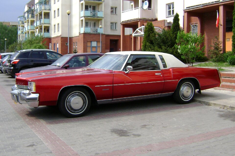Red auto oldsmobile