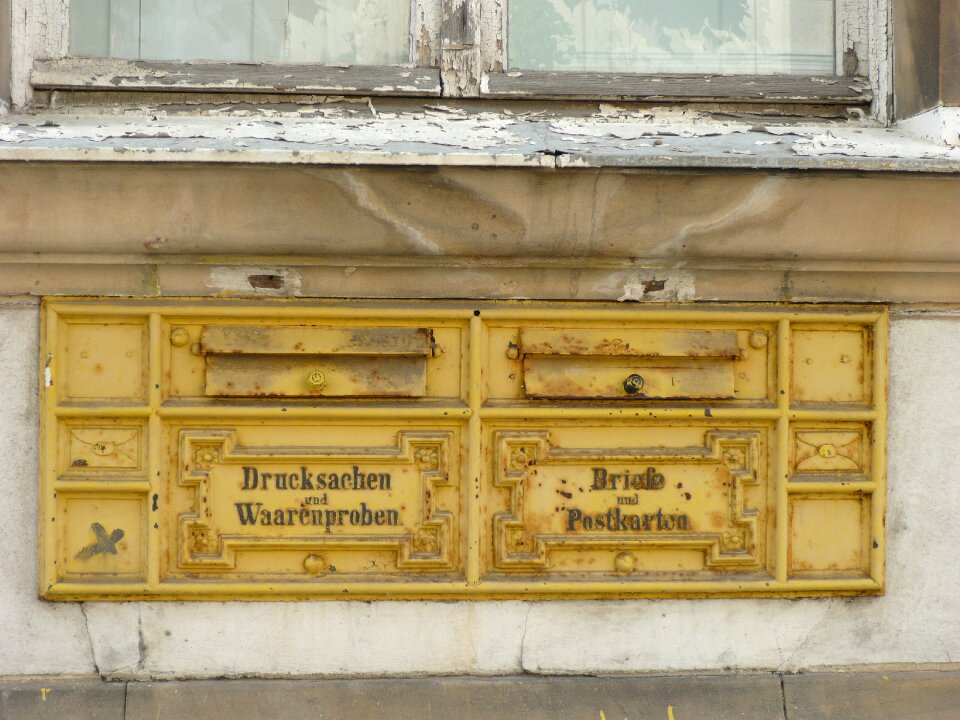 Rust weathered yellow