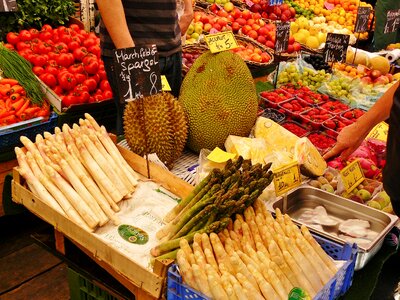 Asparagus sales stand food photo