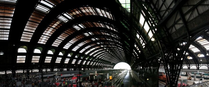 Central railway station milano centrale terms railway station overview