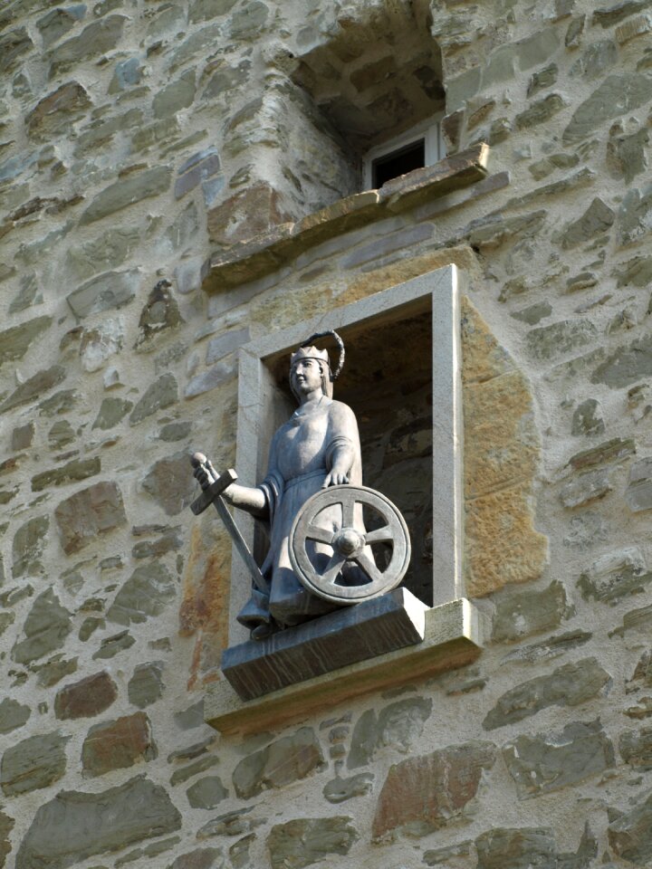 City blankenberg statue figure
