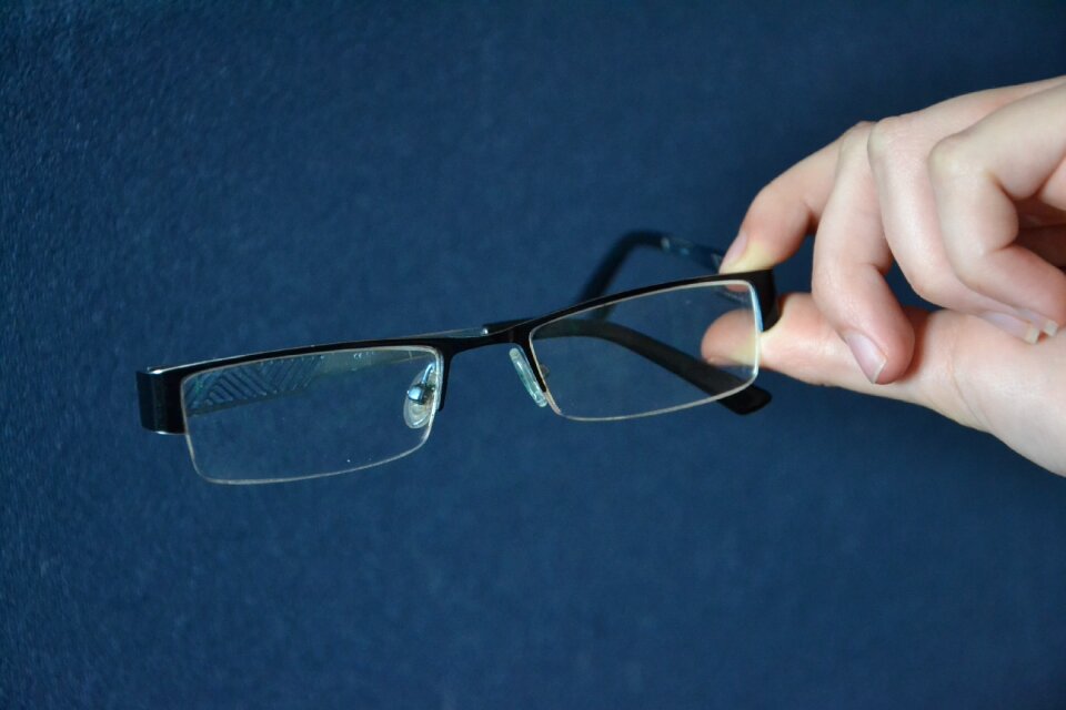 For women bug defect of sight
