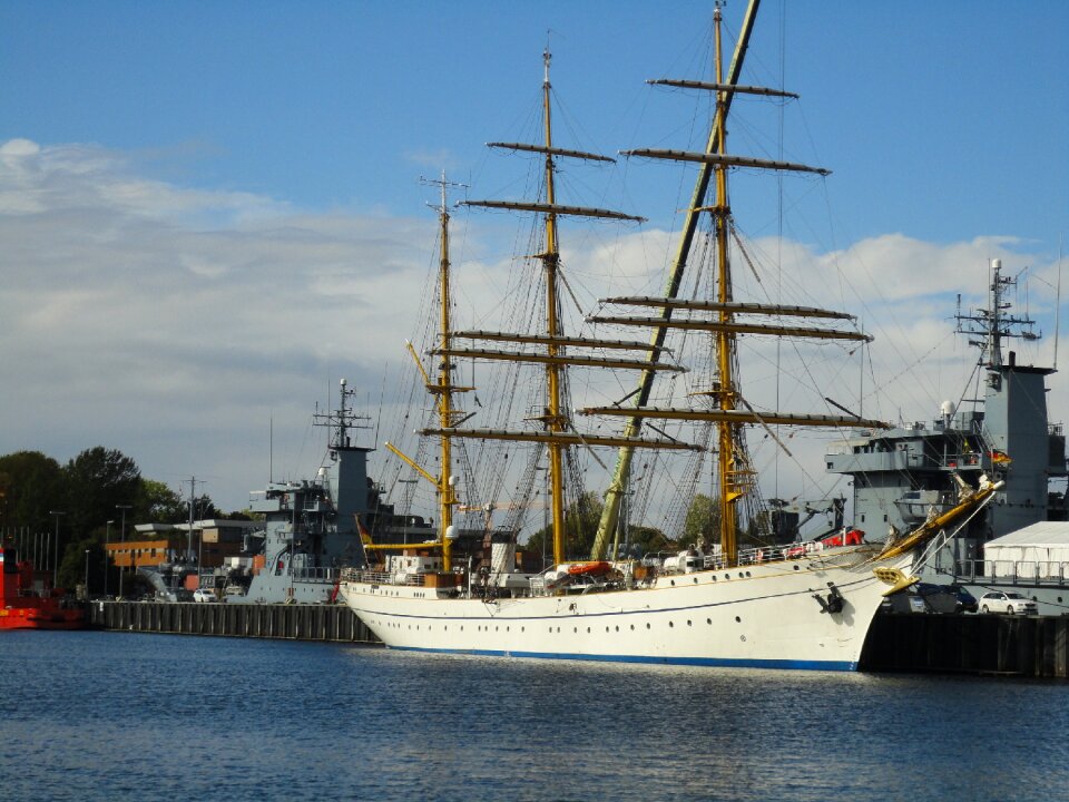 Gorch fock military port training ship