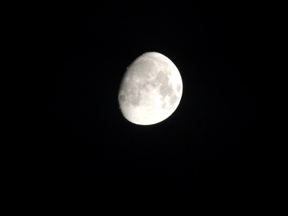 Night crescent light