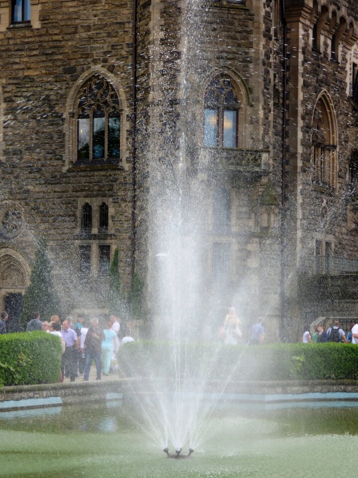 Building the palace tourism