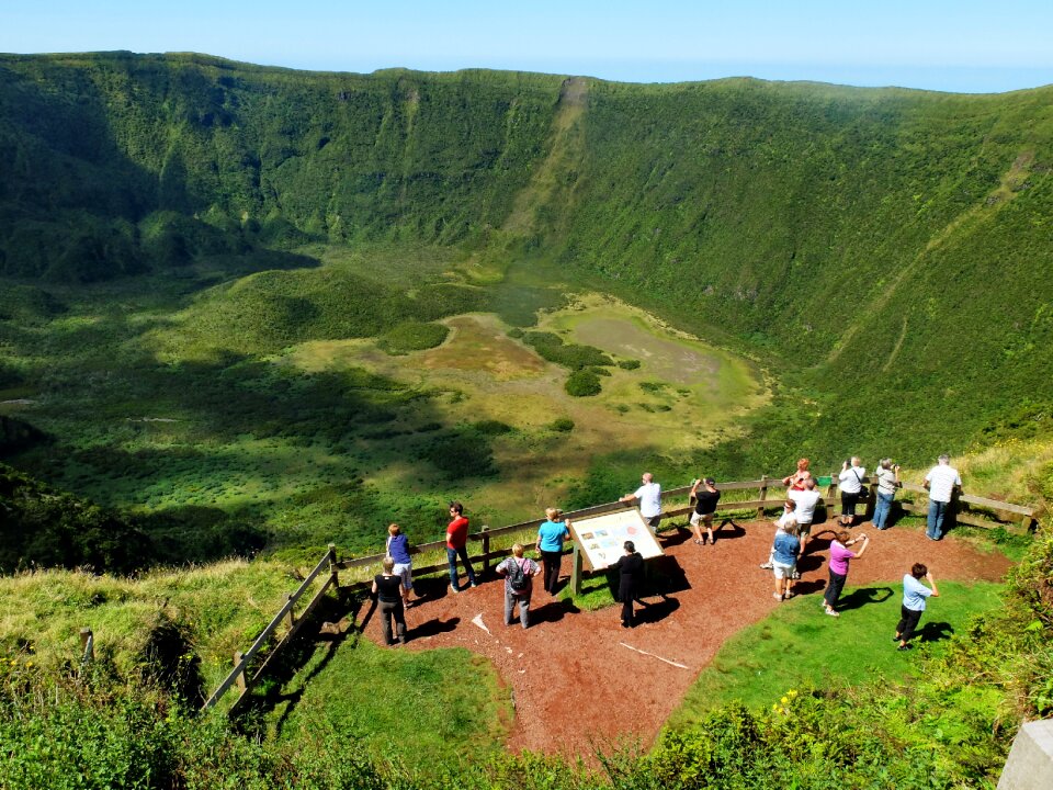 Faial crater caldera