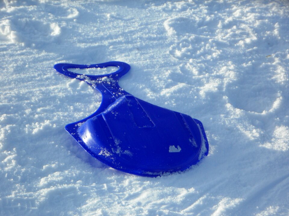 Ride on snow tobogganing
