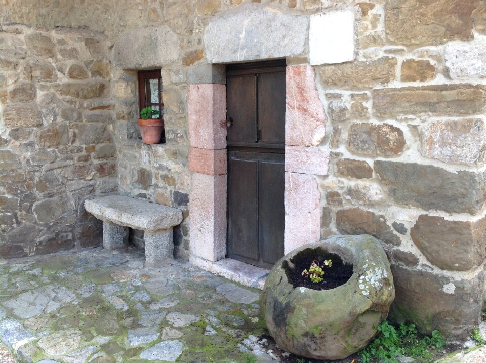 Proaza asturias stone