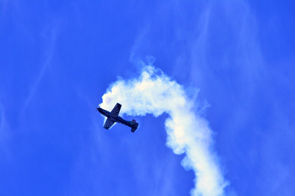 Skill smoke white