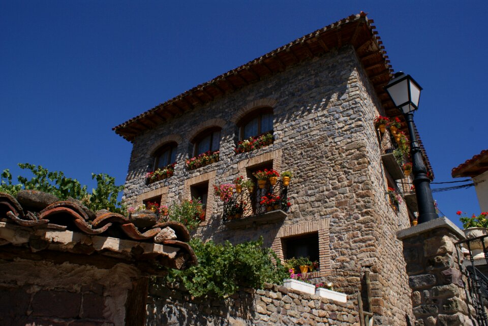 Cameros architecture spain